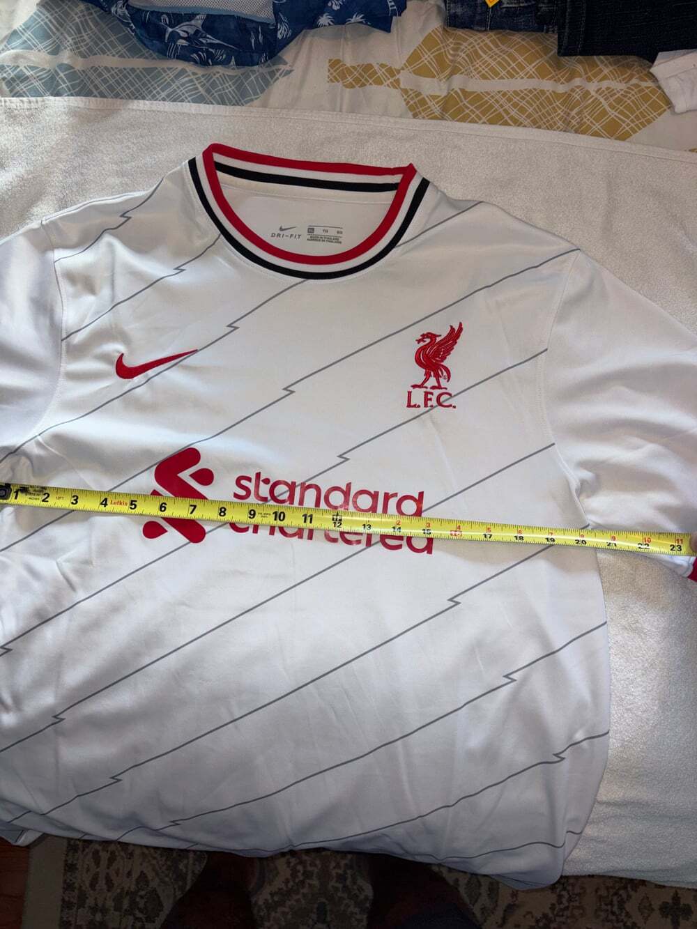 Liverpool mens soccer shirt - Picture 3 of 5
